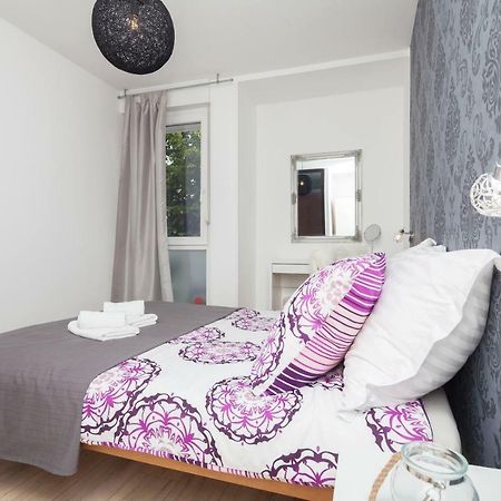 Apartman Ester Pula Exteriör bild