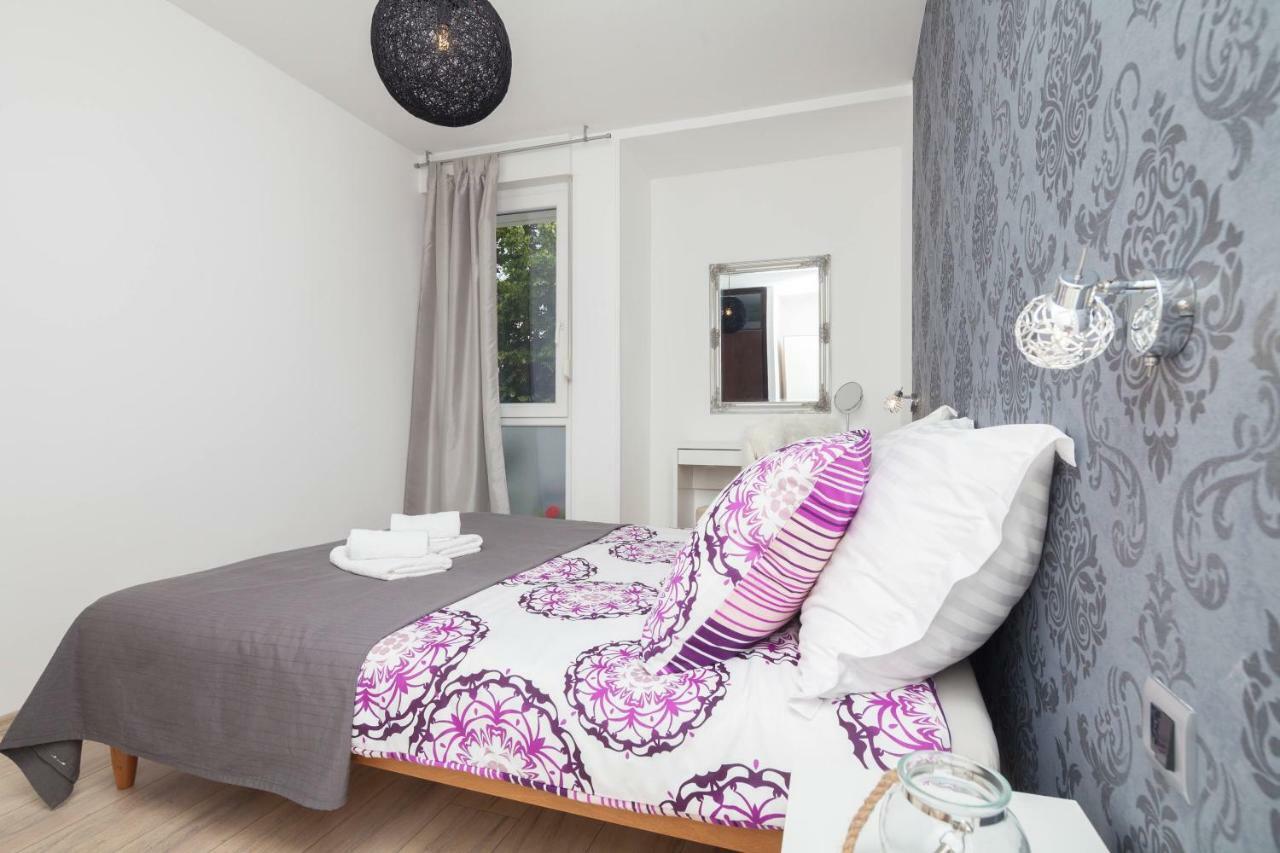 Apartman Ester Pula Exteriör bild