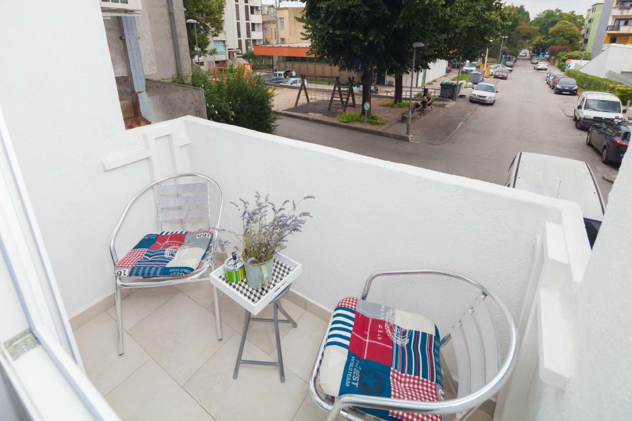Apartman Ester Pula Exteriör bild